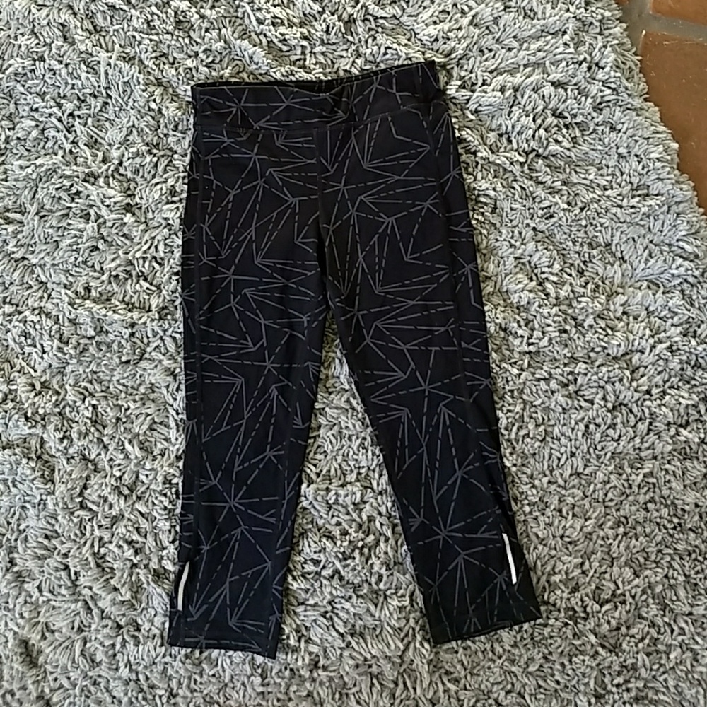 Athleta girl crop leggings